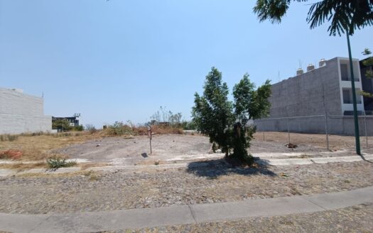 Terreno Comercial Mixto Paseo de la hacienda, Colima