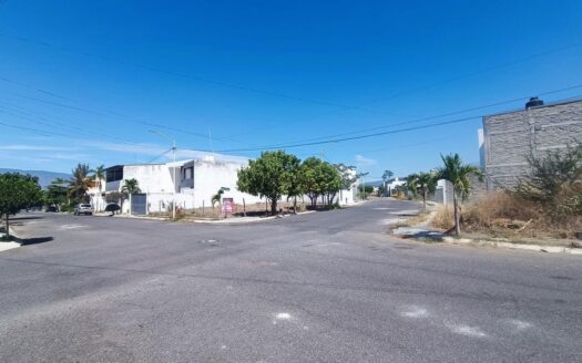 Terreno Habitacional Fracc. Las Lagunas Villa de alvarez, Colima